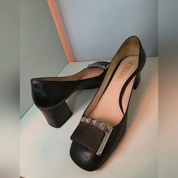 Prada Black Leather Stud Buckle Block Heel Pumps Size 39 Made in Italy - Picture 2 of 9